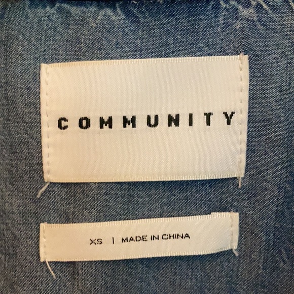 Community Casual Button Up - Picture 4 of 4